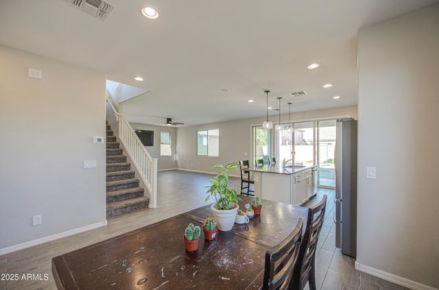 782 E BETSY Lane, Gilbert, AZ 85296