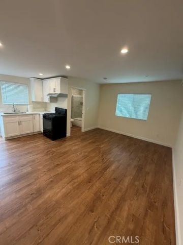 1358 E HARVARD Street A, Glendale, CA 91205