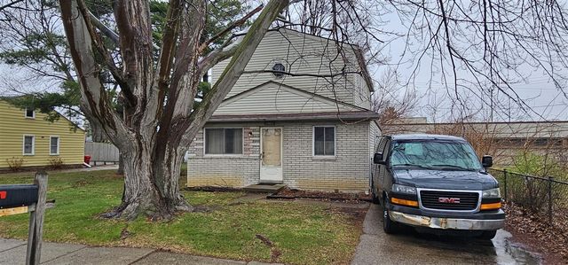 20661 Macel Street, Roseville, MI 48066