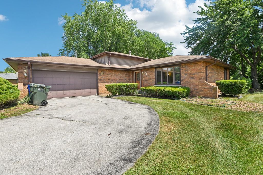 71 Ruggles Court, Orland Park, IL 60467