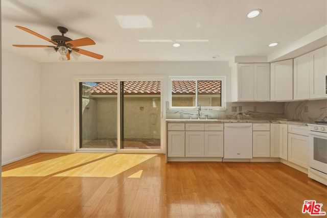 6845 Valley Circle Boulevard 22, West Hills, CA 91307