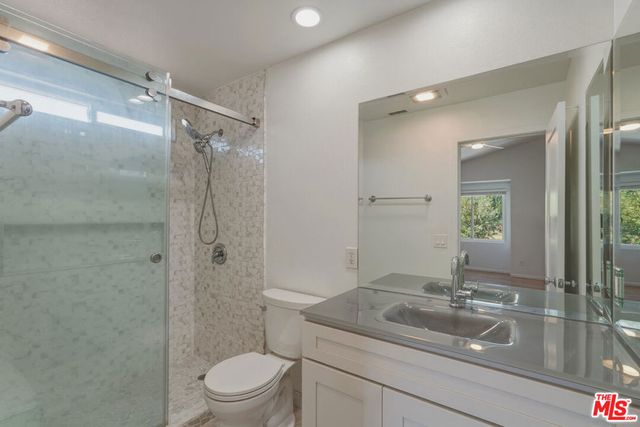 6845 Valley Circle Boulevard 22, West Hills, CA 91307
