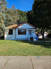 25716 Notre Dame Street, Dearborn Heights, MI 48125