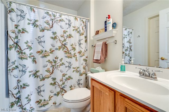 824 Willow Creek Drive, Akron, OH 44333