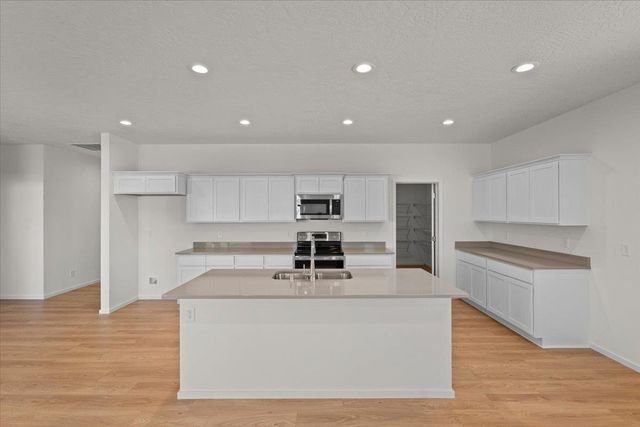 400 N Arcadia St, Deer Park, WA 99006