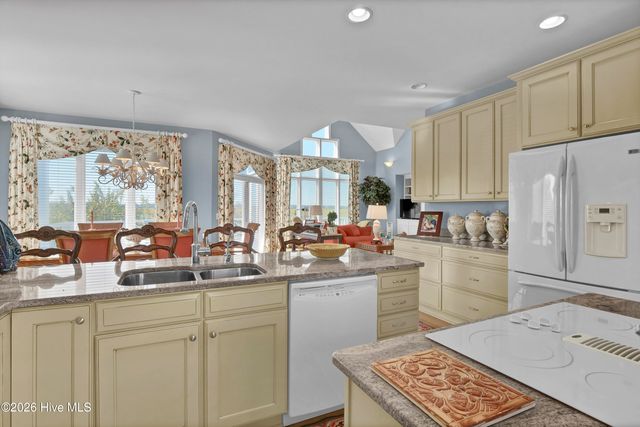 2509 N Lumina Avenue N, Wrightsville Beach, NC 28480