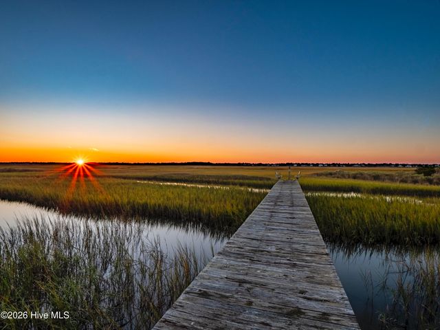 2509 N Lumina Avenue N, Wrightsville Beach, NC 28480