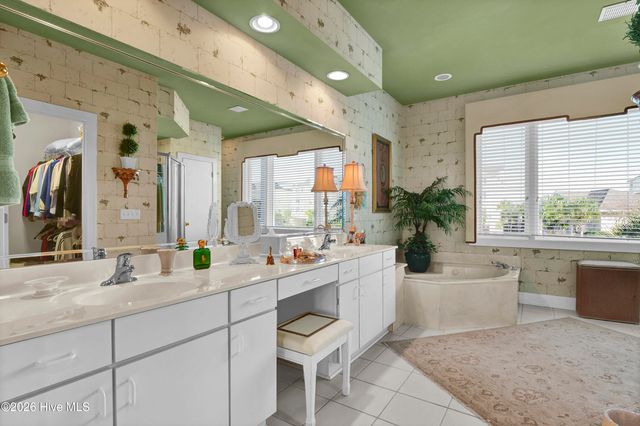 2509 N Lumina Avenue N, Wrightsville Beach, NC 28480
