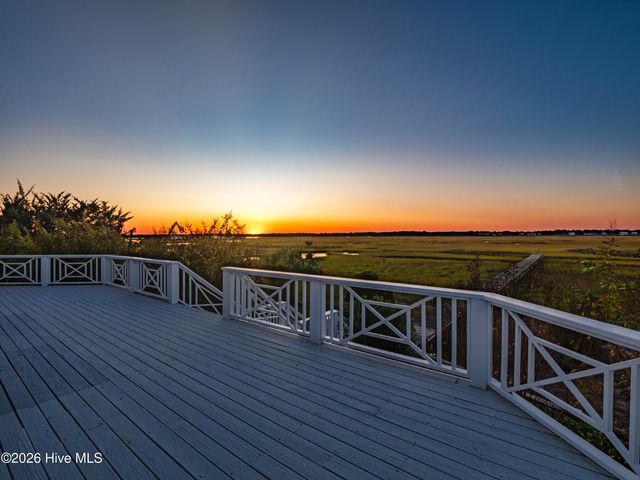 2509 N Lumina Avenue N, Wrightsville Beach, NC 28480