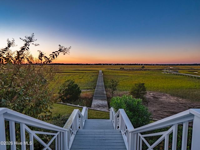 2509 N Lumina Avenue N, Wrightsville Beach, NC 28480