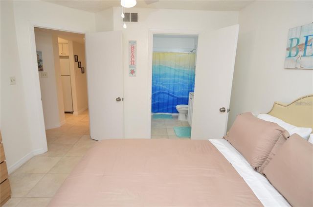 8625 MALLARD RESERVE DRIVE 101, Tampa, FL 33614