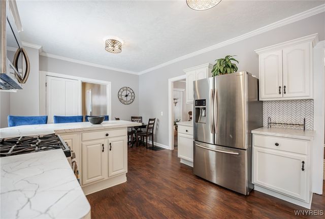 30 Oak Street, Avon, NY 14414