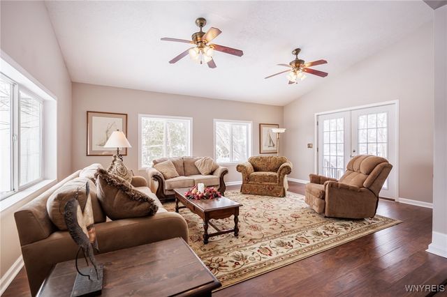 30 Oak Street, Avon, NY 14414
