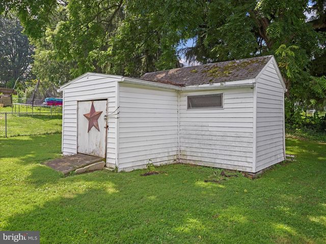 114 EDEN AVE, Waynesboro, PA 17268