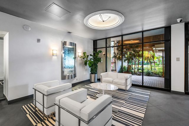 2425 Presidential Way Ph5, West Palm Beach, FL 33401