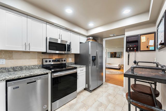 2425 Presidential Way Ph5, West Palm Beach, FL 33401