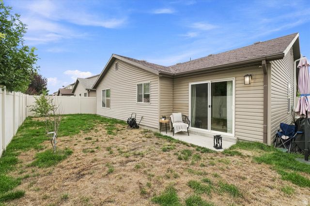 998 N CAMBRIA DR, North Salt Lake, UT 84054