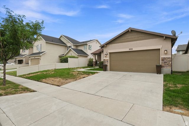 998 N CAMBRIA DR, North Salt Lake, UT 84054