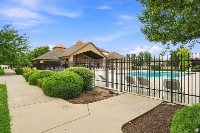 998 N CAMBRIA DR, North Salt Lake, UT 84054