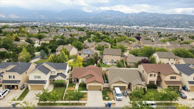 998 N CAMBRIA DR, North Salt Lake, UT 84054
