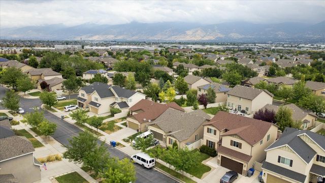 998 N CAMBRIA DR, North Salt Lake, UT 84054