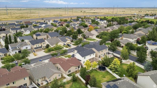 998 N CAMBRIA DR, North Salt Lake, UT 84054