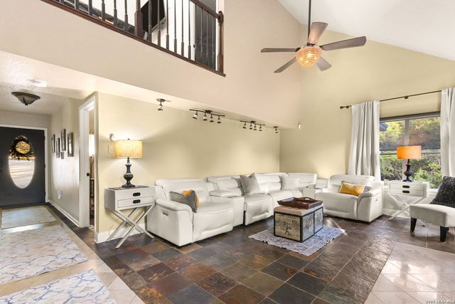 1501 Buffalo Springs, New Braunfels, TX 78132