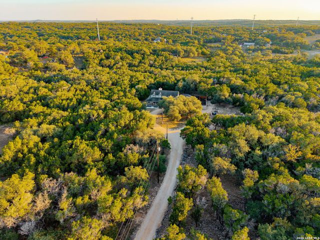 1501 Buffalo Springs, New Braunfels, TX 78132