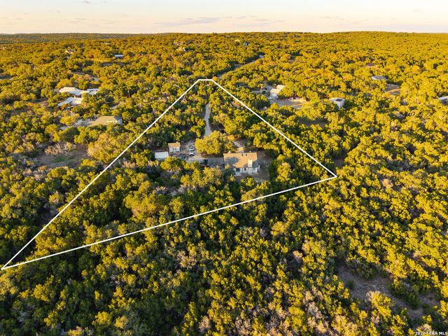 1501 Buffalo Springs, New Braunfels, TX 78132