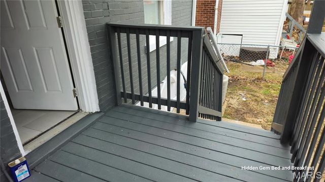 6522 Bartmer, University City, MO 63130