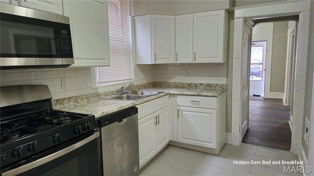 6522 Bartmer, University City, MO 63130