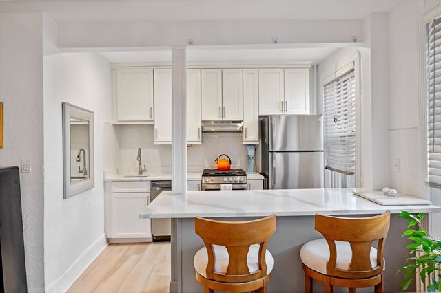 4 Phillips 3, Boston, MA 02114