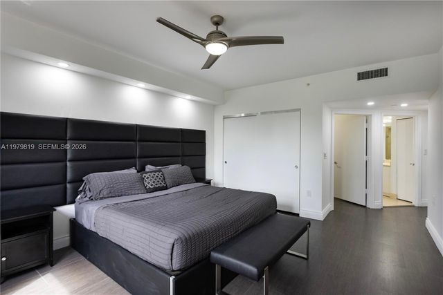 19900 E Country Club Dr 311, Aventura, FL 33180