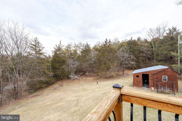 121 SPIKER LN, Strasburg, VA 22657