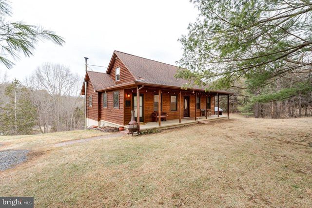 121 SPIKER LN, Strasburg, VA 22657