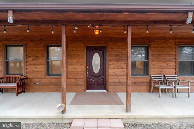 121 SPIKER LN, Strasburg, VA 22657