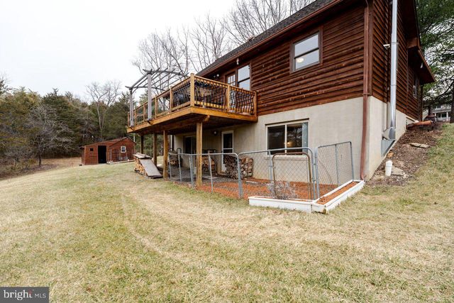 121 SPIKER LN, Strasburg, VA 22657