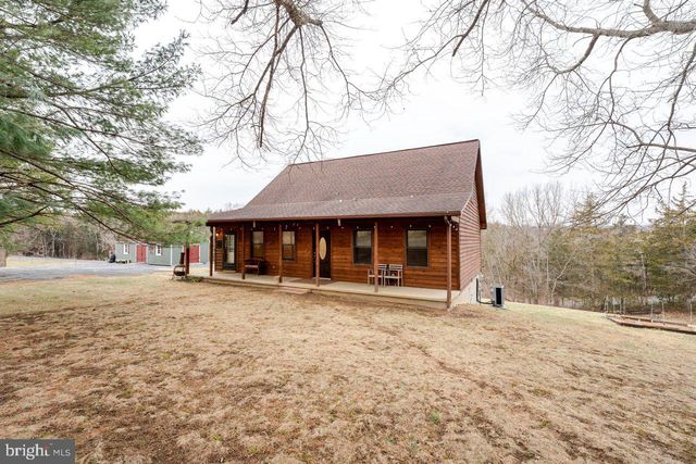 121 SPIKER LN, Strasburg, VA 22657