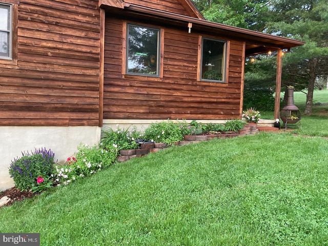 121 SPIKER LN, Strasburg, VA 22657