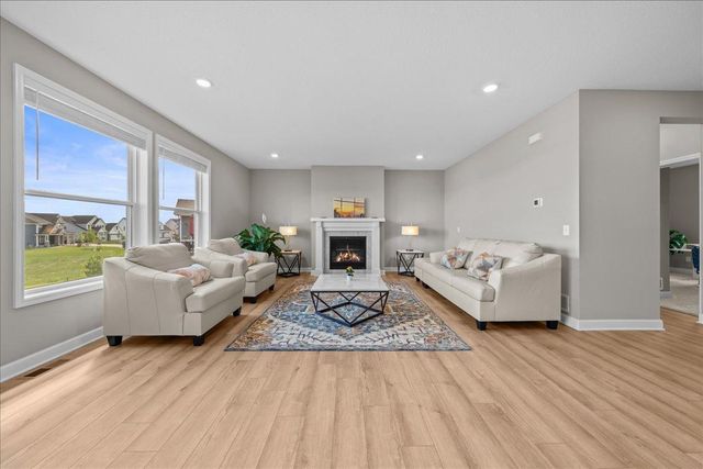 819 Spancil Hill View, Woodbury, MN 55129