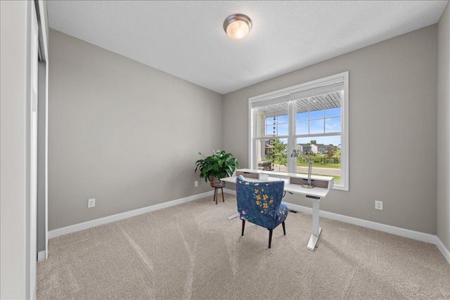 819 Spancil Hill View, Woodbury, MN 55129