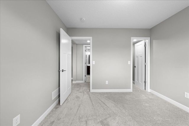 819 Spancil Hill View, Woodbury, MN 55129