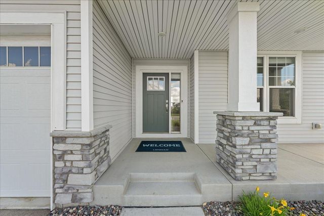 819 Spancil Hill View, Woodbury, MN 55129