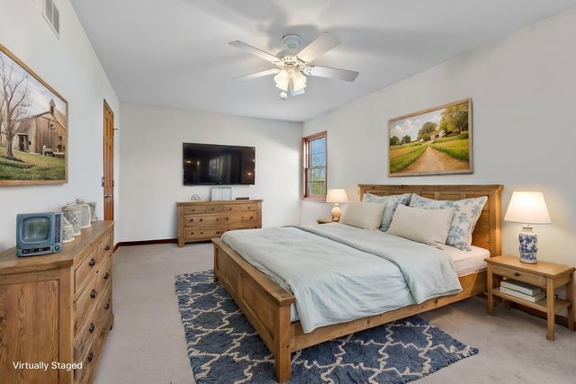 41604 N Hunt Club Road, Wadsworth, IL 60083