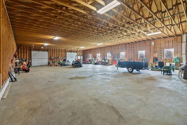 41604 N Hunt Club Road, Wadsworth, IL 60083