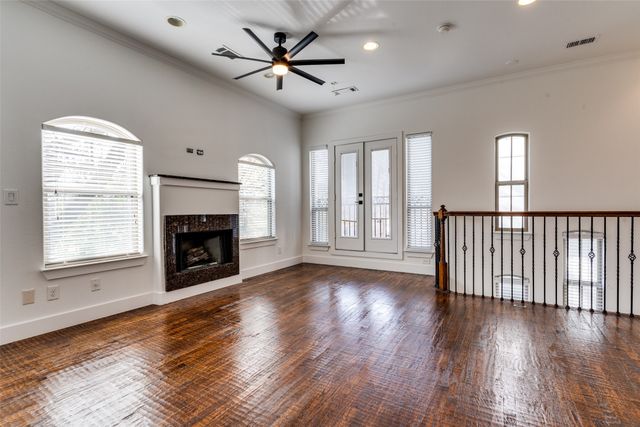 5922 Ross Avenue B, Dallas, TX 75206
