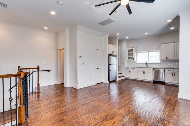 5922 Ross Avenue B, Dallas, TX 75206