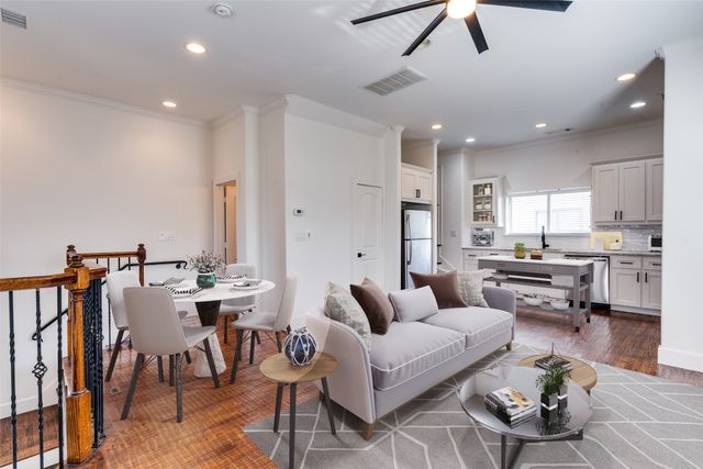 5922 Ross Avenue B, Dallas, TX 75206