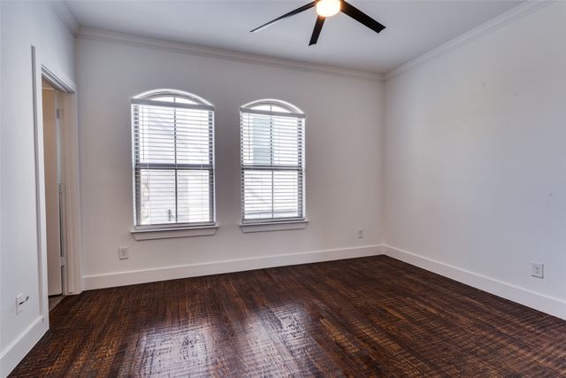 5922 Ross Avenue B, Dallas, TX 75206