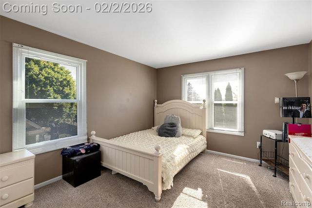 1022 Pointe Place Boulevard, Rochester, MI 48307